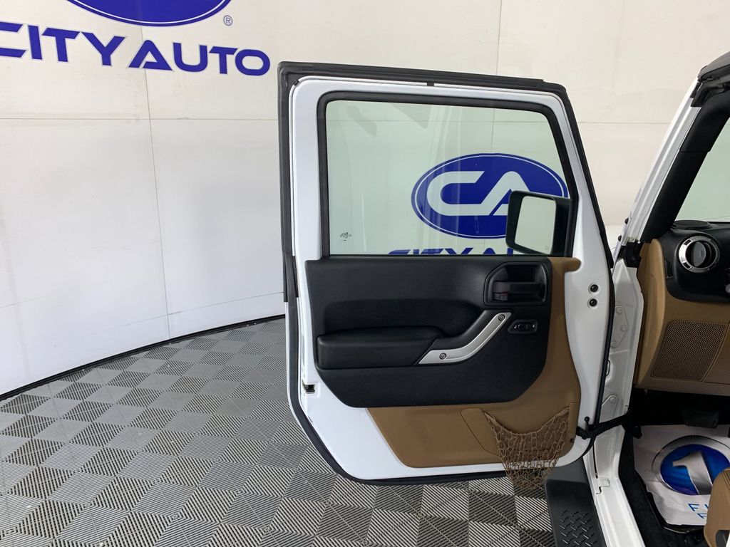 Used 2016 Jeep Wrangler SUV