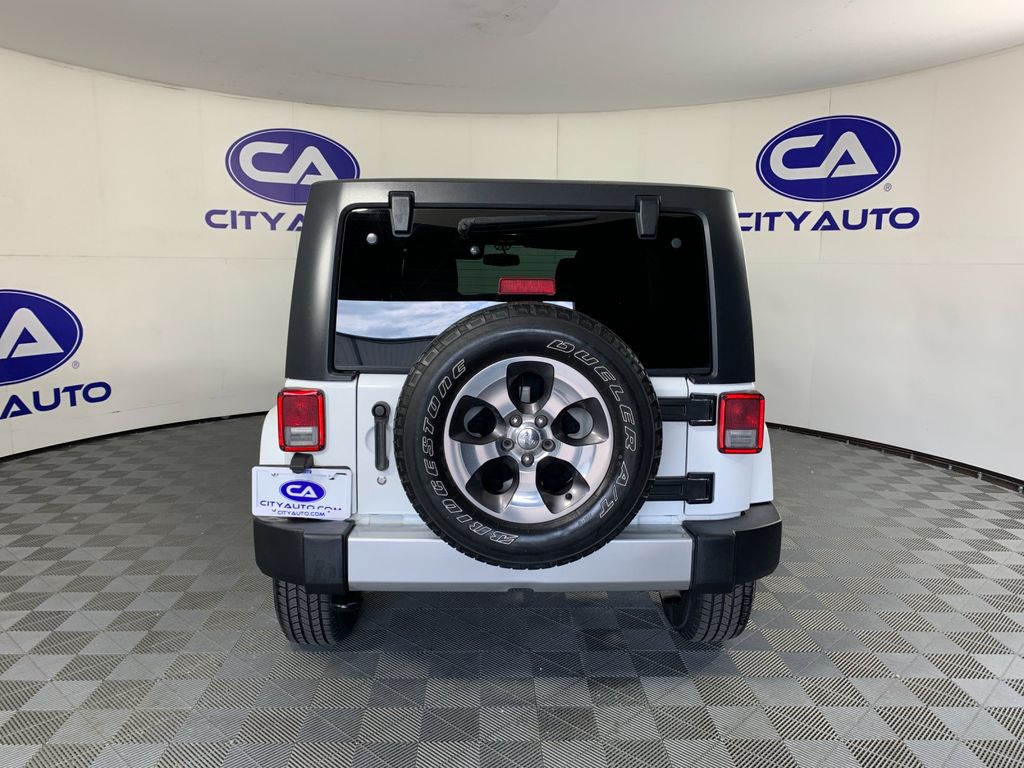 Used 2016 Jeep Wrangler SUV