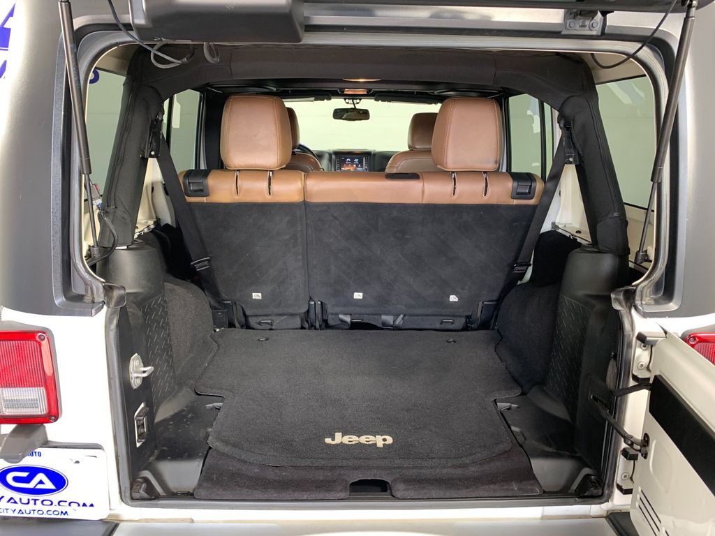 Used 2016 Jeep Wrangler SUV