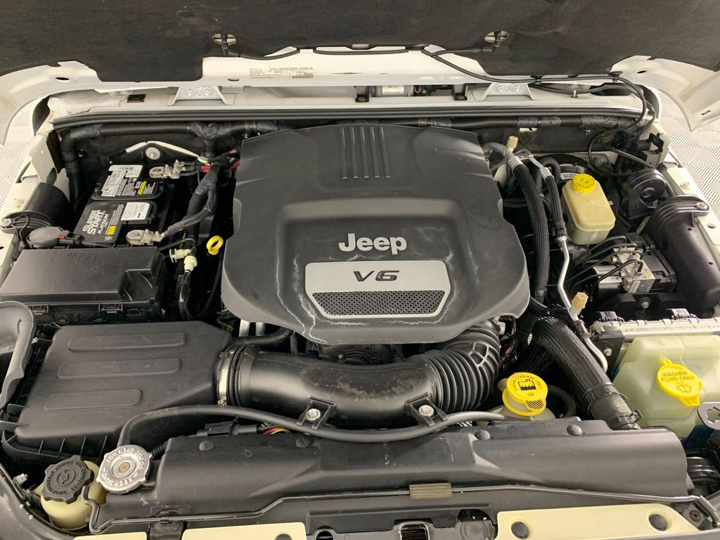 Used 2016 Jeep Wrangler SUV
