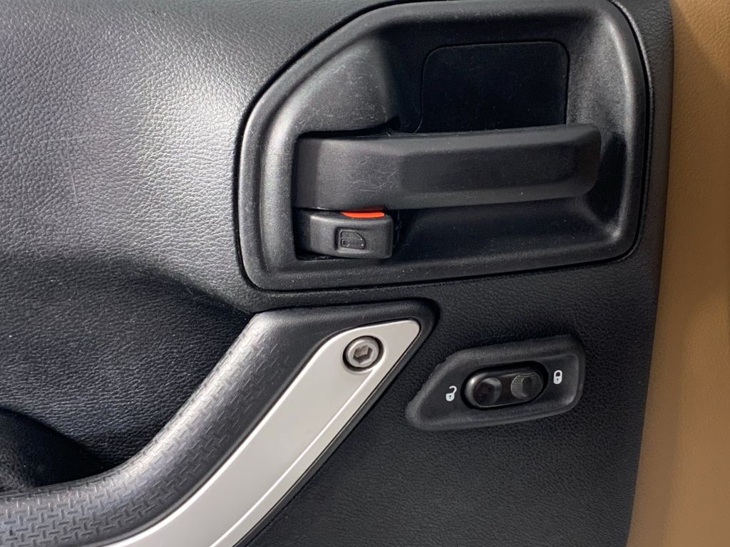 Used 2016 Jeep Wrangler SUV