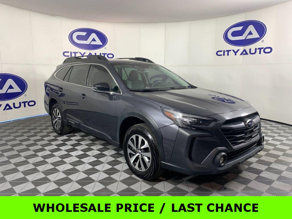 2023 Subaru Outback Premium's photo