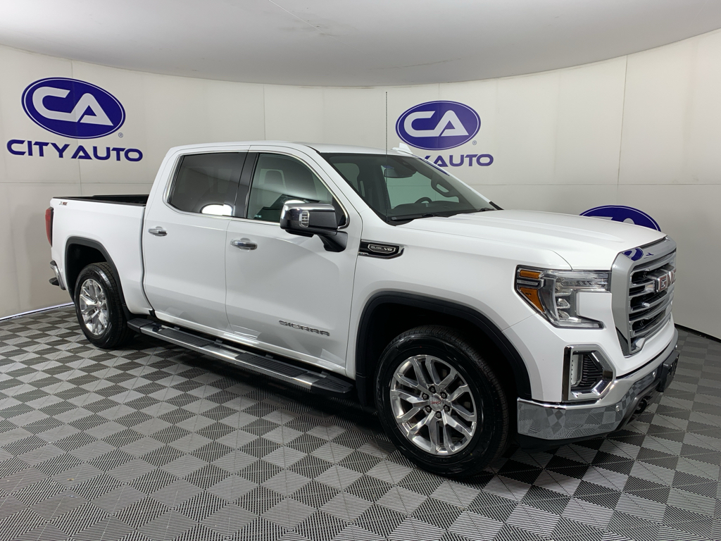2019 GMC Sierra 4WD Crew Cab Short Box SLT's photo