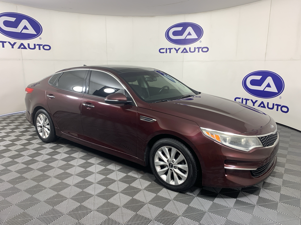 2016 Kia Optima EX AT's photo