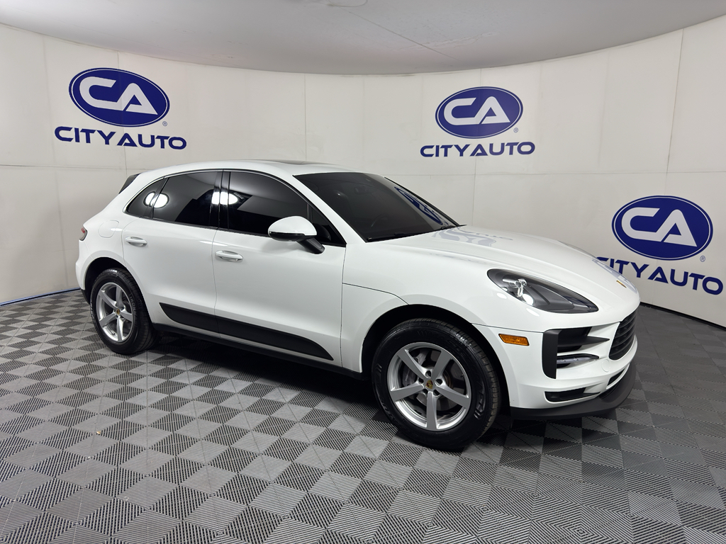 Carrara White Metallic 2021 Porsche Macan AWD SUV / Crossover All-Wheel Drive 7-Speed Automatic