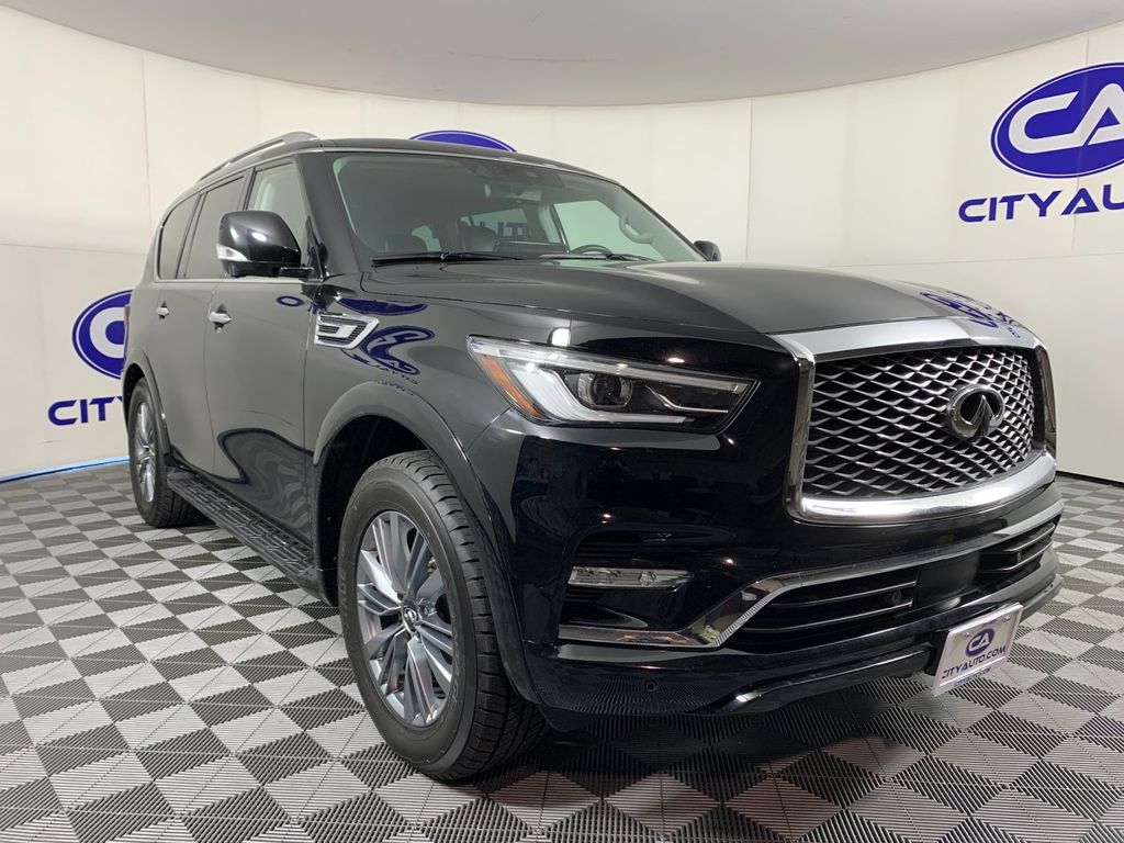 2022 INFINITI QX80's photo