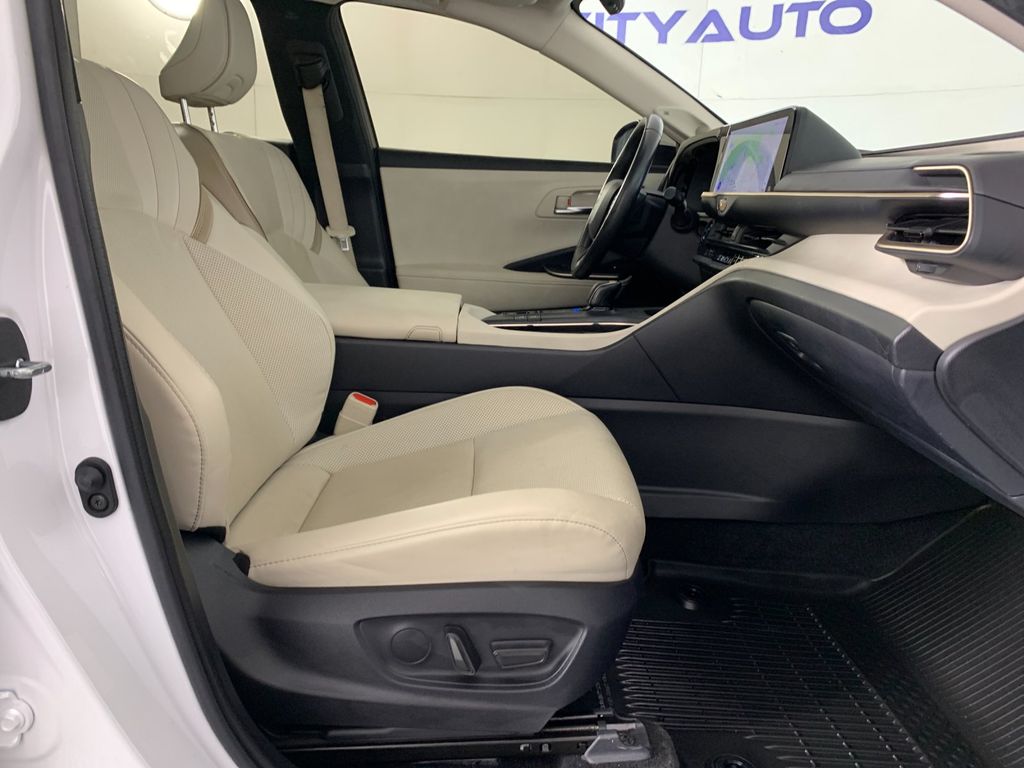 Used 2023 Toyota Crown Sedan