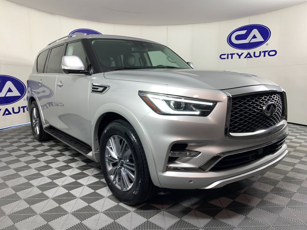 2021 INFINITI QX80's photo