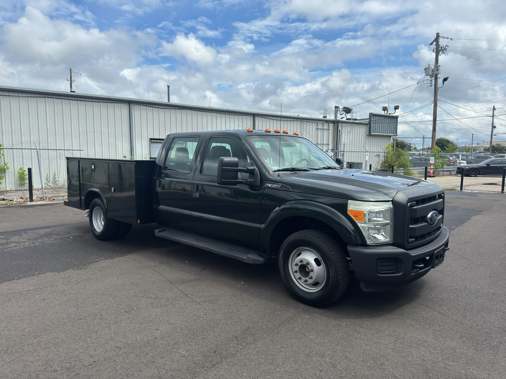 2015 Ford F-350 XL Crew Cab 176-In DRW's photo