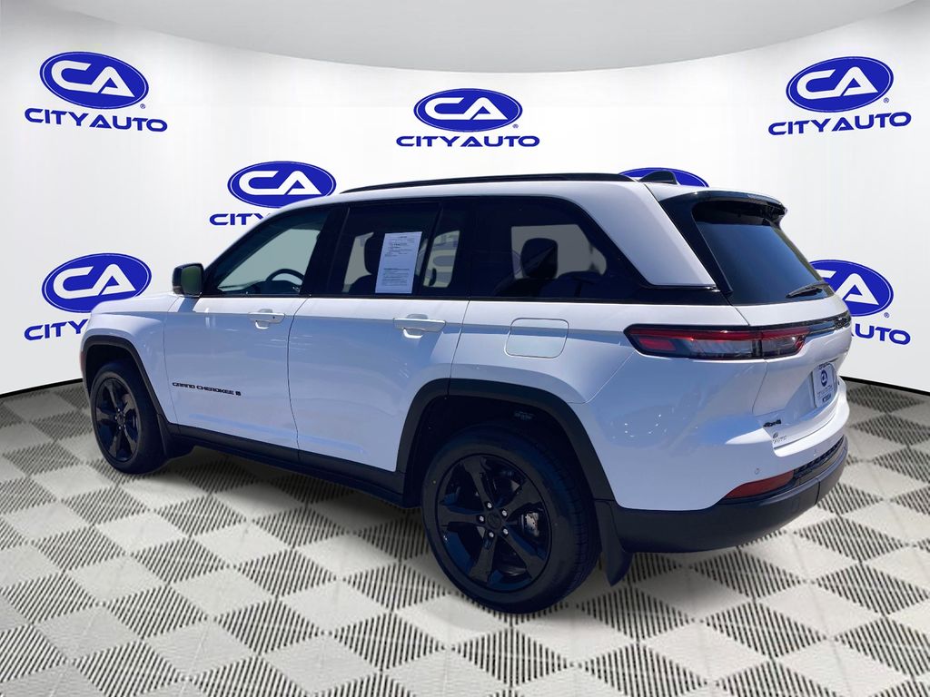 Used 2023 Jeep Grand Cherokee SUV