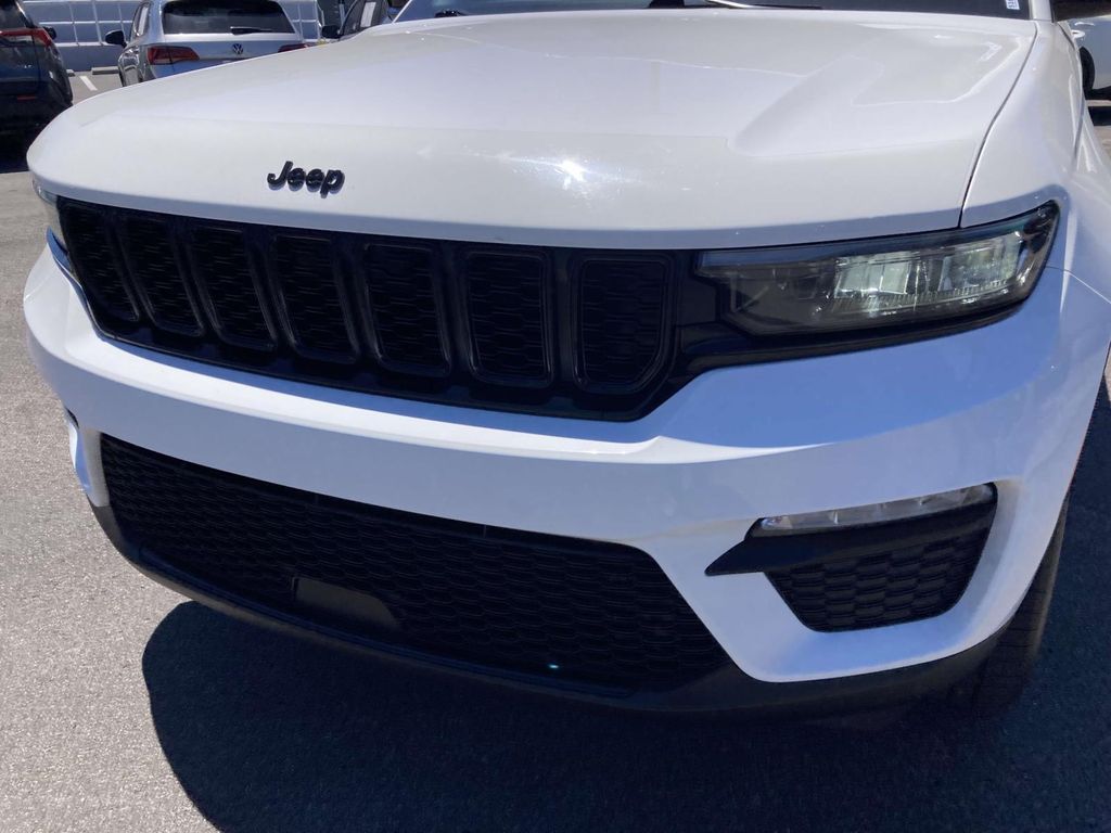Used 2023 Jeep Grand Cherokee SUV