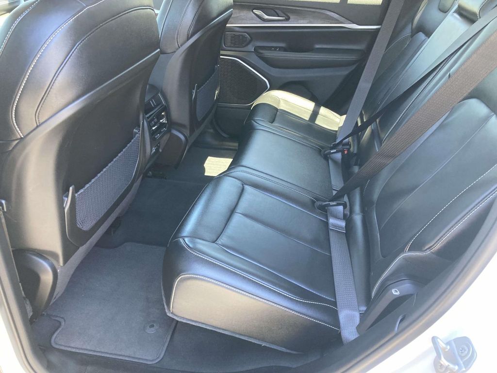 Used 2023 Jeep Grand Cherokee SUV