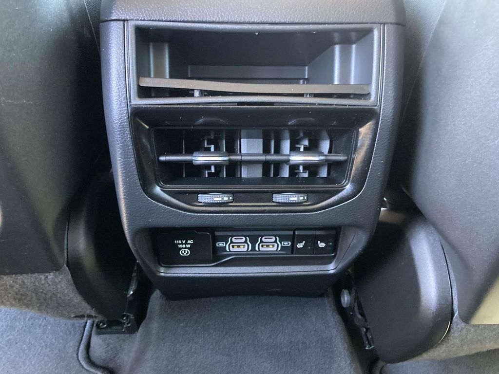 Used 2023 Jeep Grand Cherokee SUV