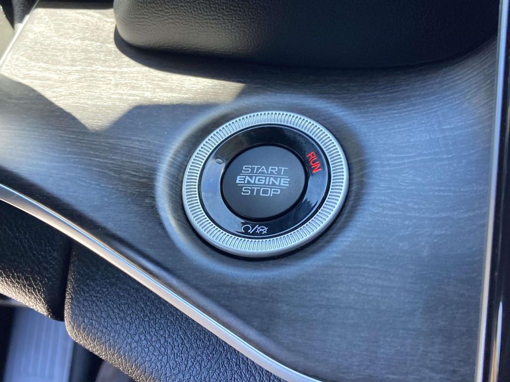 Used 2023 Jeep Grand Cherokee SUV