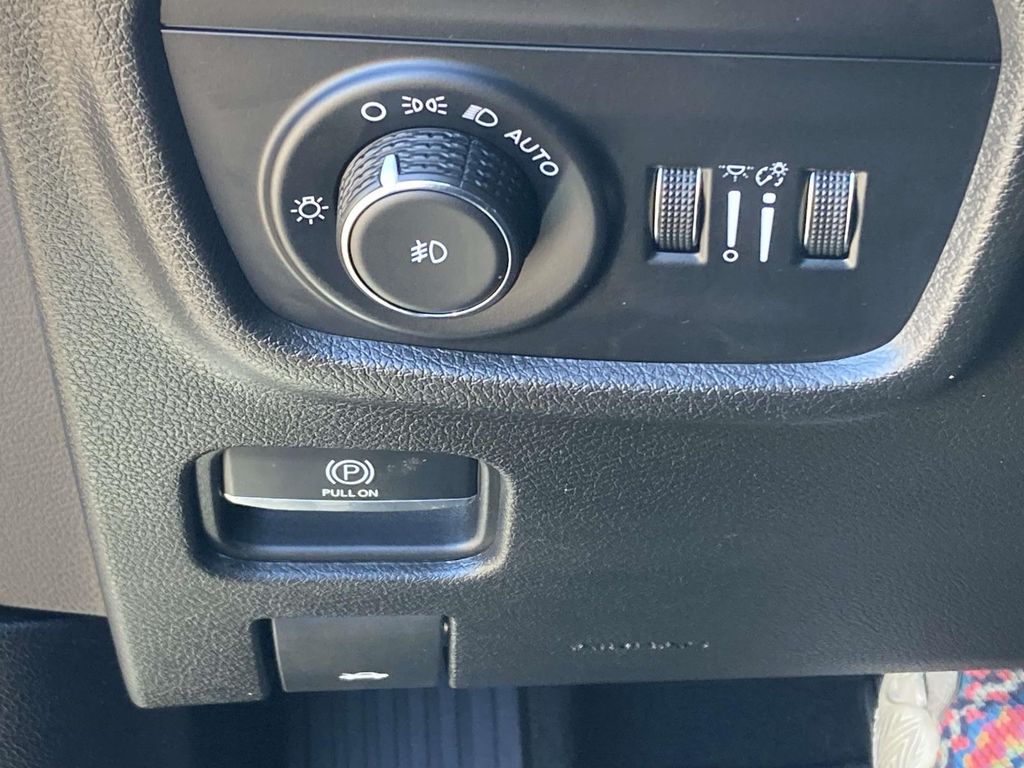 Used 2023 Jeep Grand Cherokee SUV