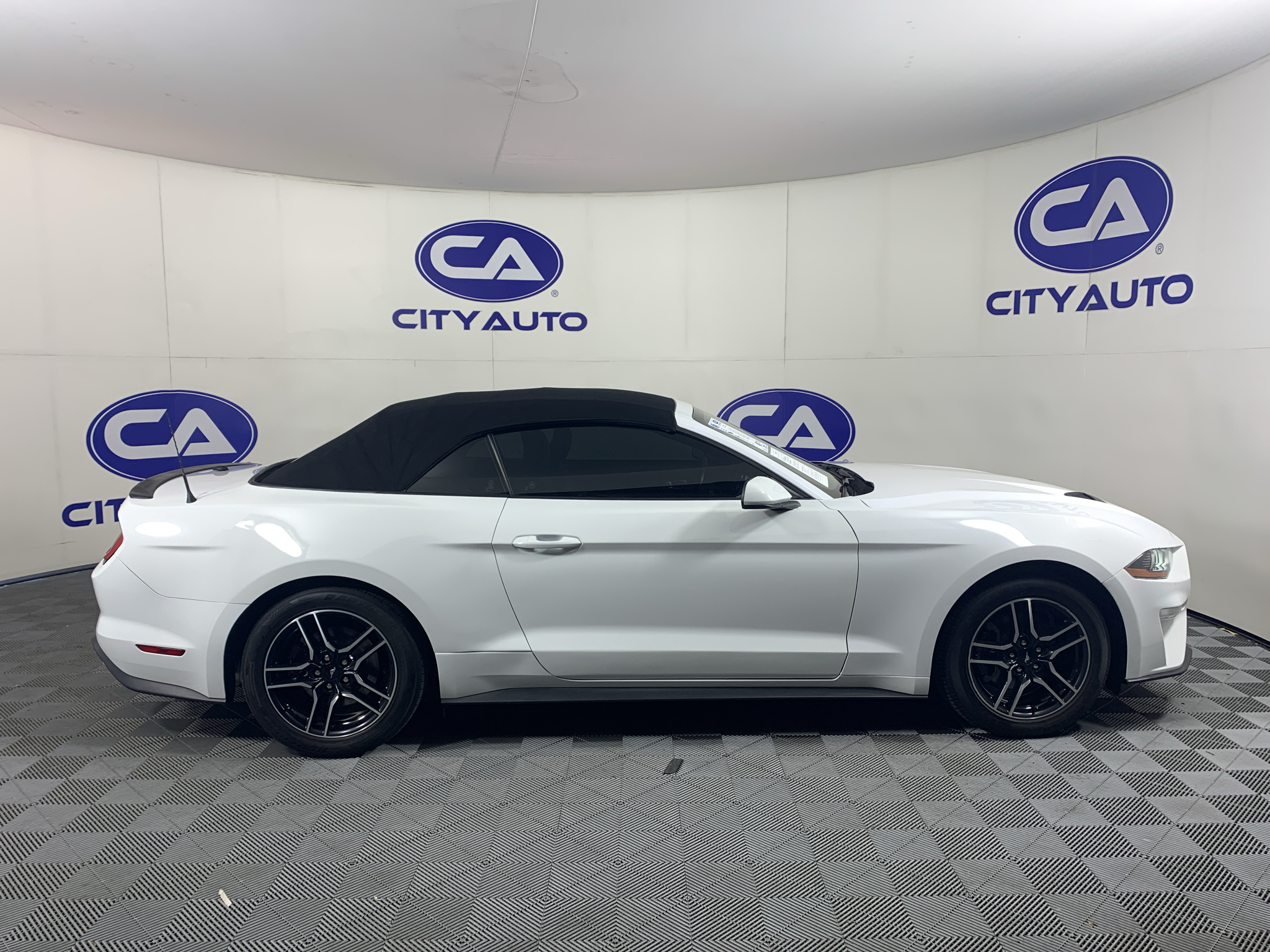 Used 2022 Ford Mustang Convertible