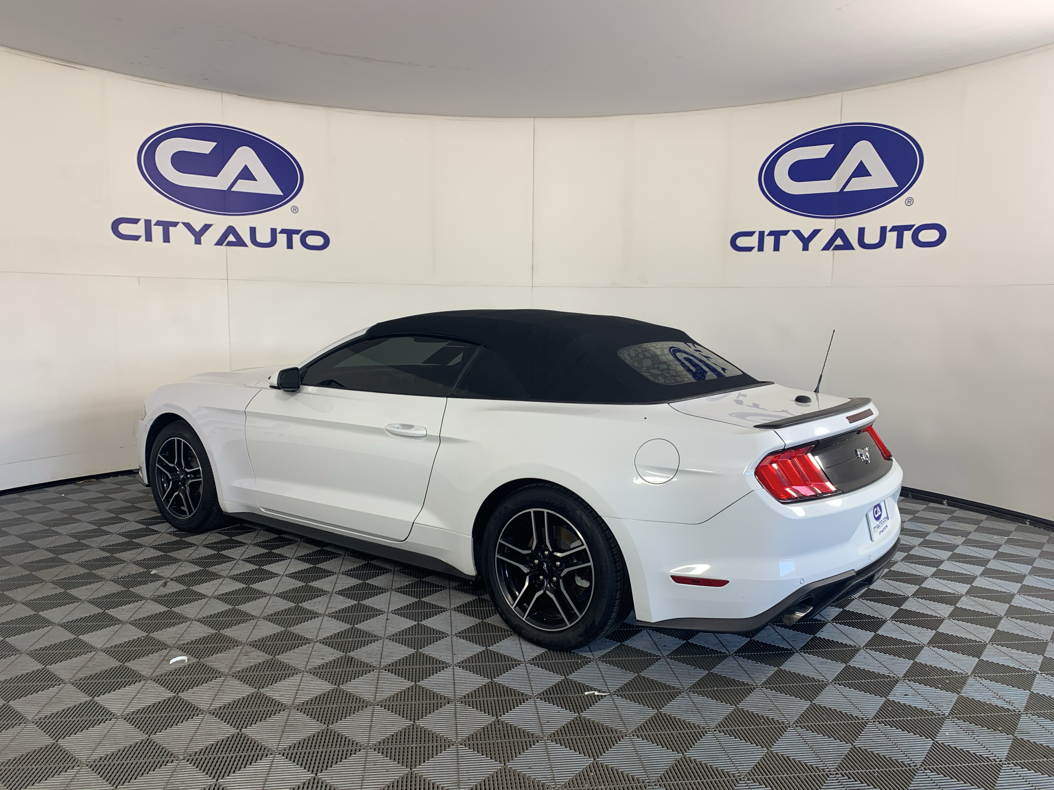 Used 2022 Ford Mustang Convertible