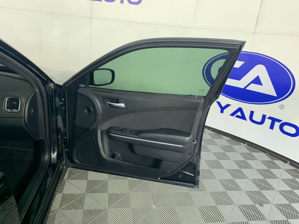Used 2019 Dodge Charger Sedan