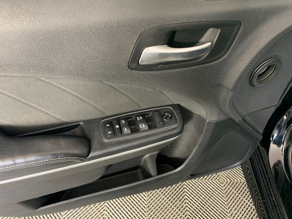 Used 2019 Dodge Charger Sedan