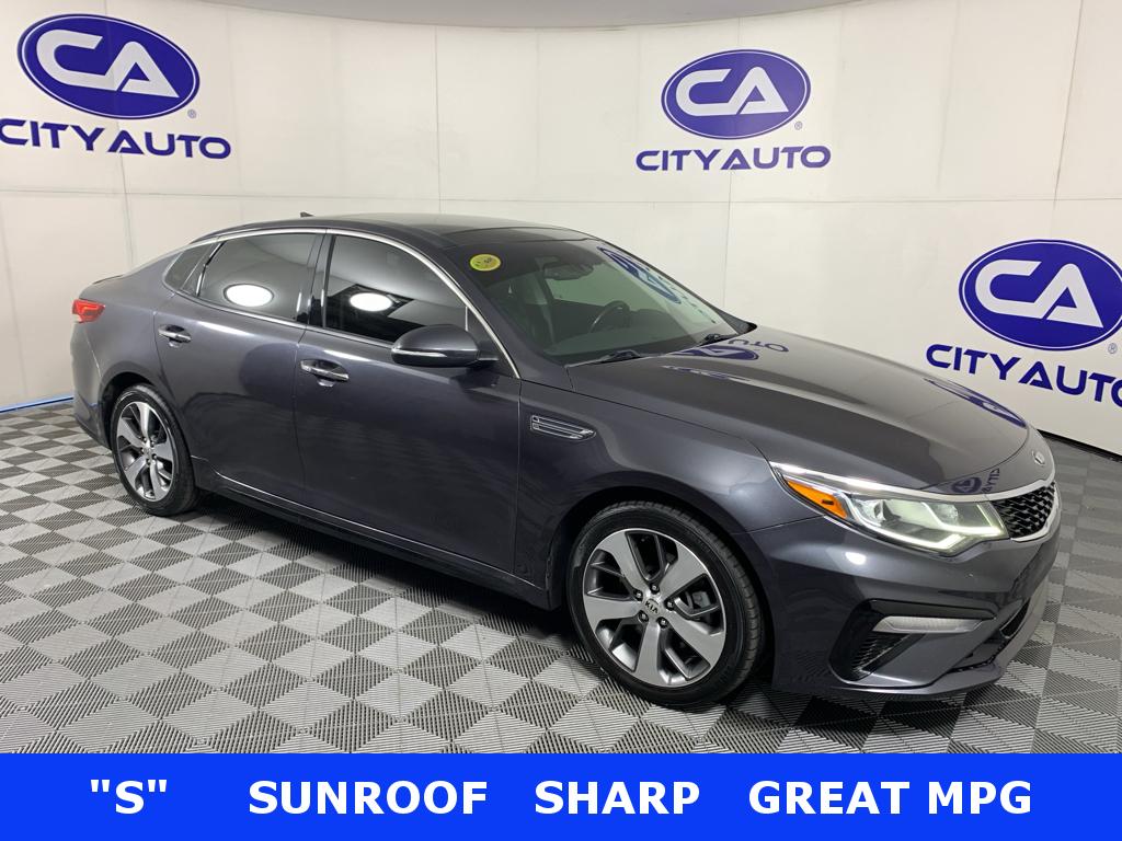 2019 Kia Optima S AT's photo