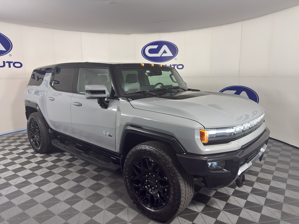 2025 GMC Hummer EV 2X SUV's photo
