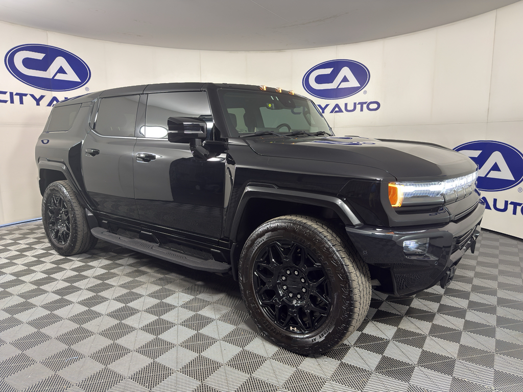 2024 GMC Hummer EV 2X SUV's photo