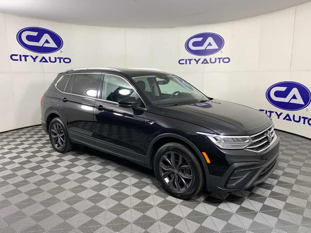 2023 Volkswagen Tiguan 2.0T SE's photo