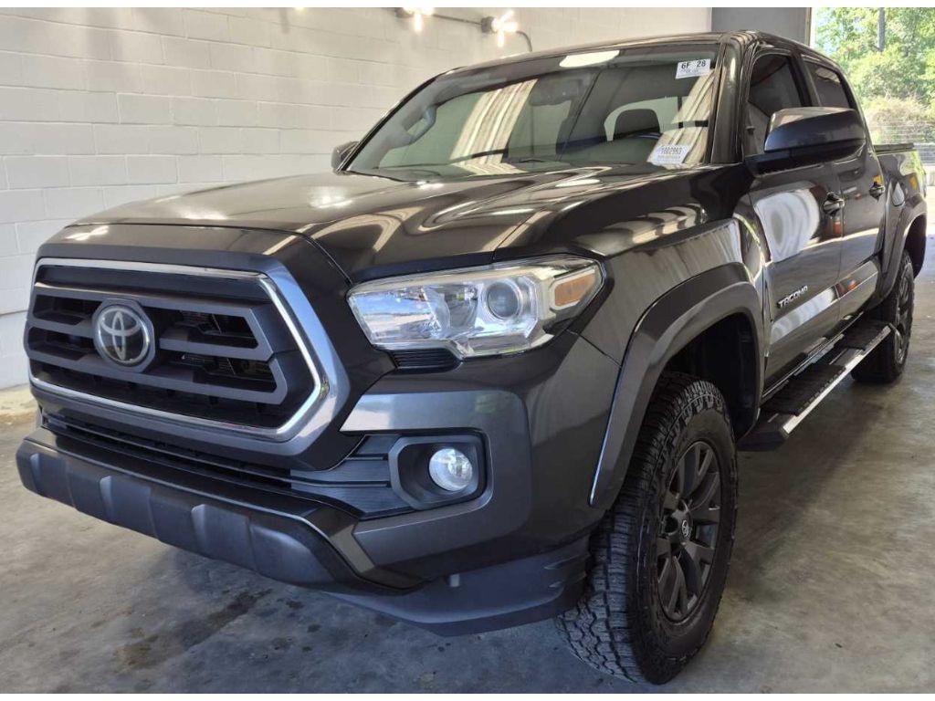 2020 Toyota Tacoma SR5 Double Cab 2WD V6 Auto Short Bed's photo