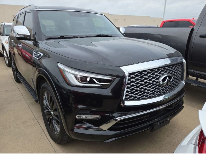 2023 INFINITI QX80 Sensory's photo
