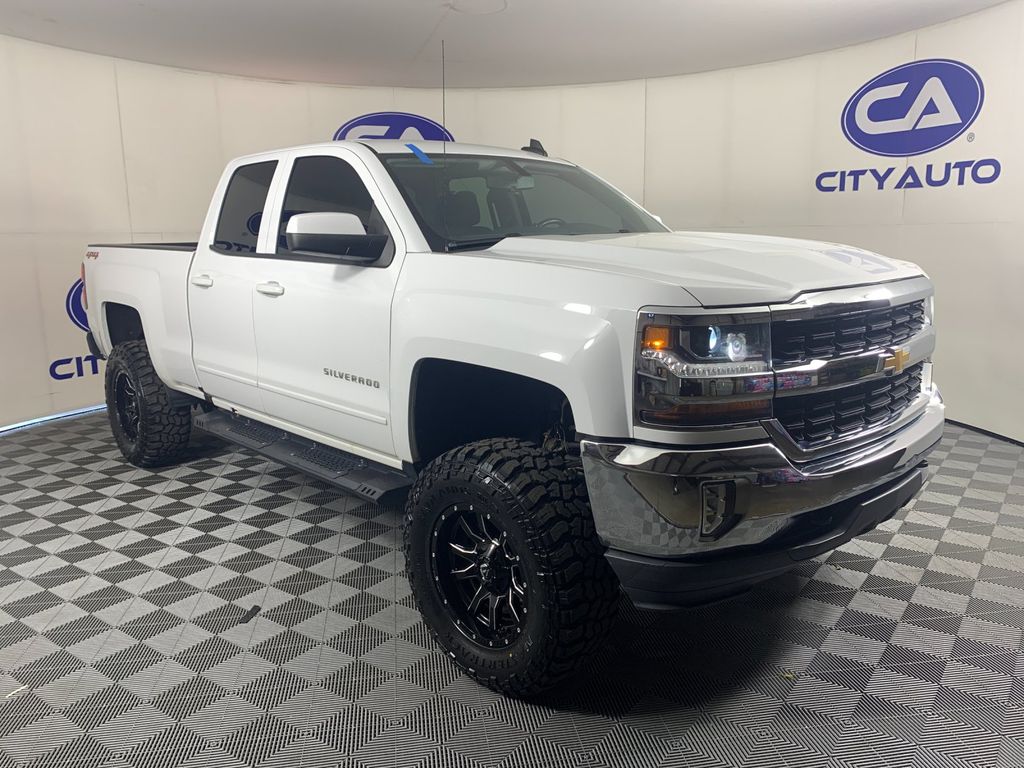 Vehicle photo 1