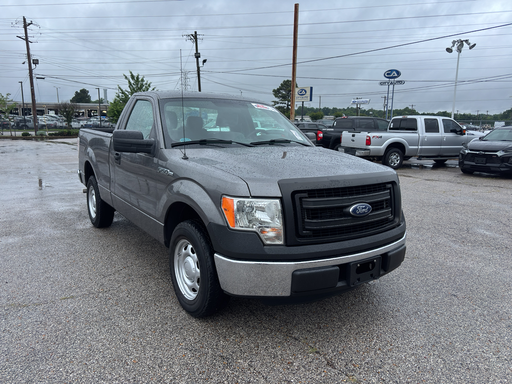 2013 Ford F-150 XL Regular Cab 126-in's photo