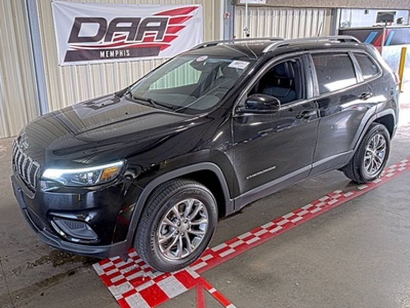 2019 Jeep Cherokee Latitude Plus 4X4's photo