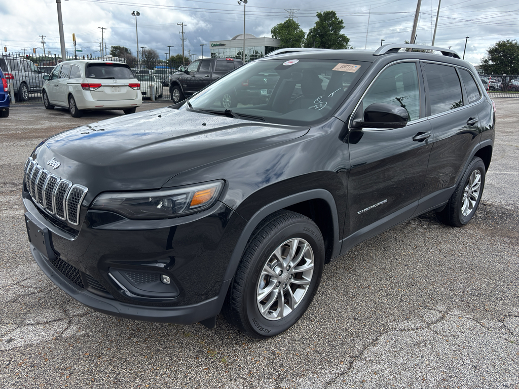 2019 Jeep Cherokee Latitude Plus 4X4's photo