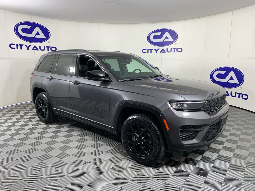 2024 Jeep Grand Cherokee Altitude's photo