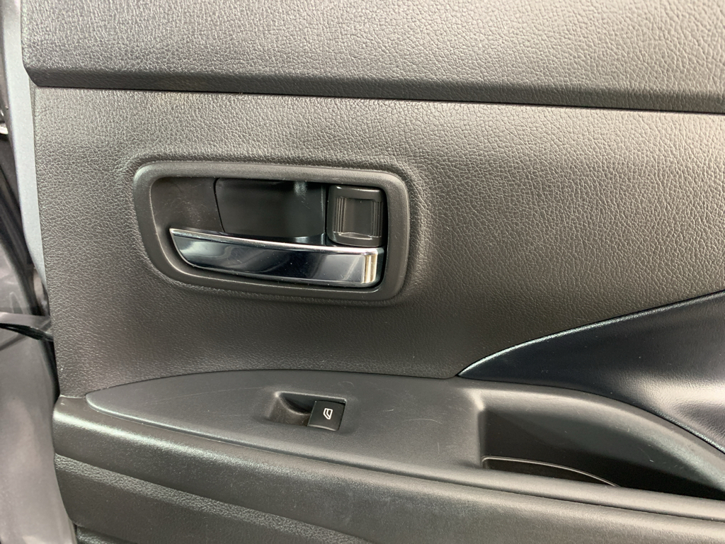Used 2020 Mitsubishi Outlander SUV