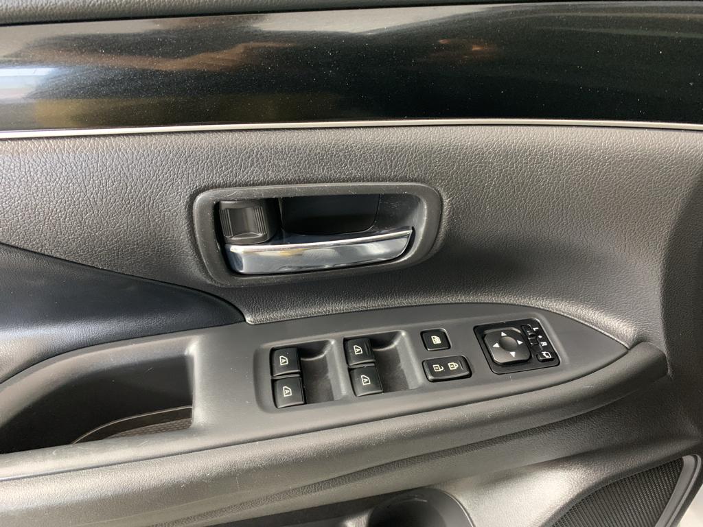 Used 2020 Mitsubishi Outlander SUV