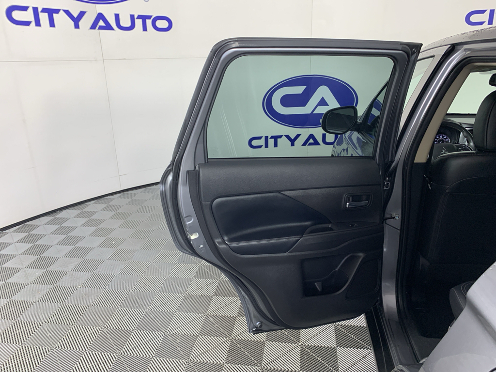 Used 2020 Mitsubishi Outlander SUV