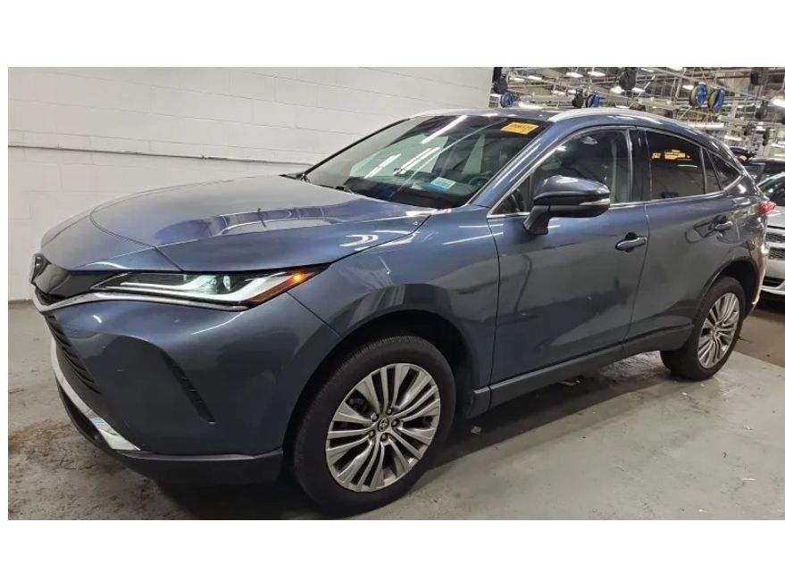 2024 Toyota Venza Limited Hybrid AWD's photo