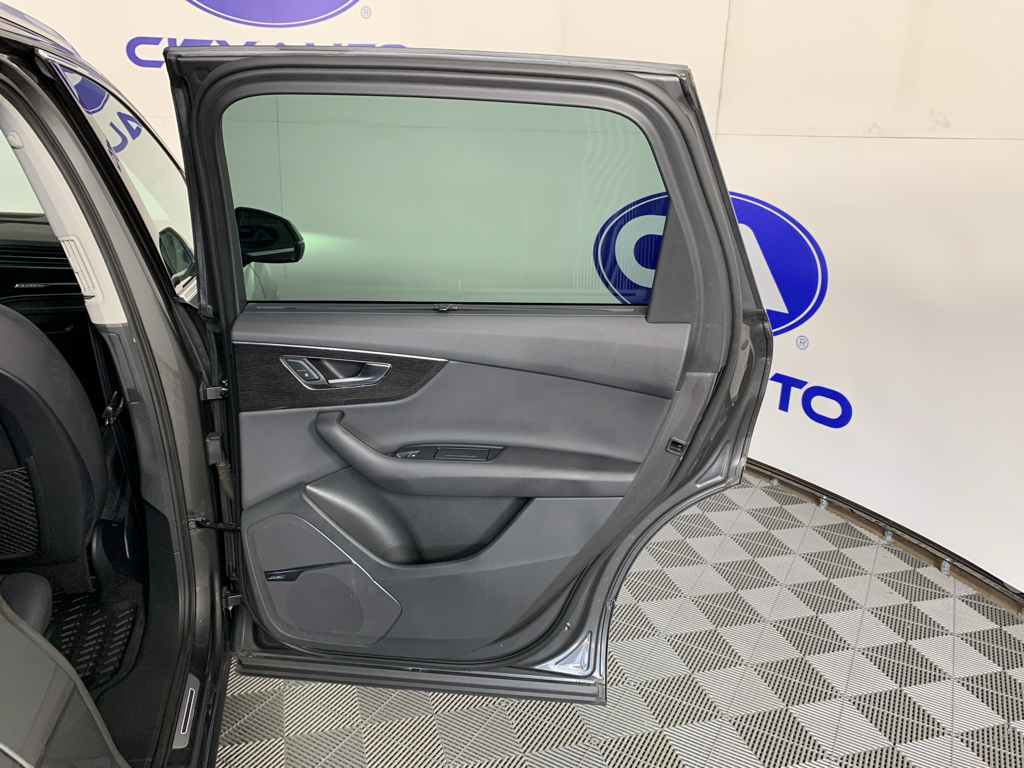 Used 2020 Audi Q7 SUV
