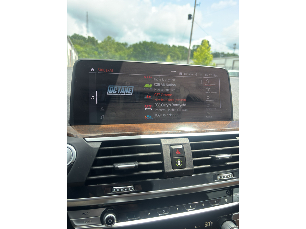 2021 BMW X4 xDrive30i's photo