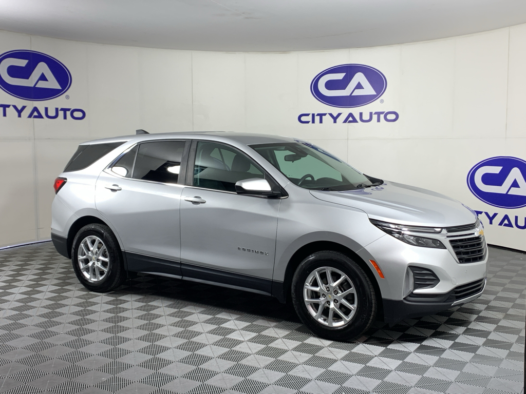 2022 Chevrolet Equinox 2FL's photo