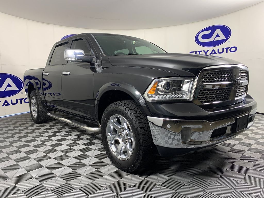 2018 RAM 1500 Laramie 4x4 Crew Cab 5'7's photo
