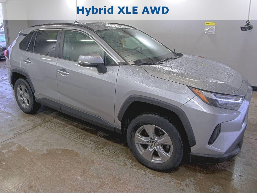 2022 Toyota RAV4 Hybrid XLE AWD's photo