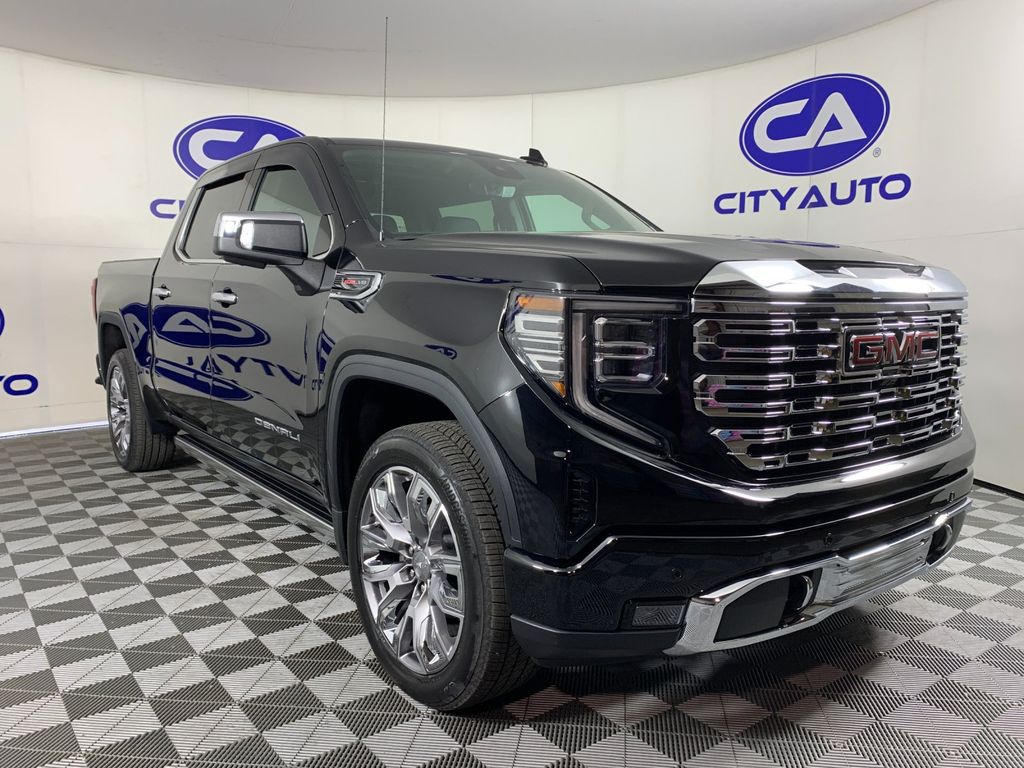 2025 GMC Sierra 4WD Crew Cab Short Box Denali's photo