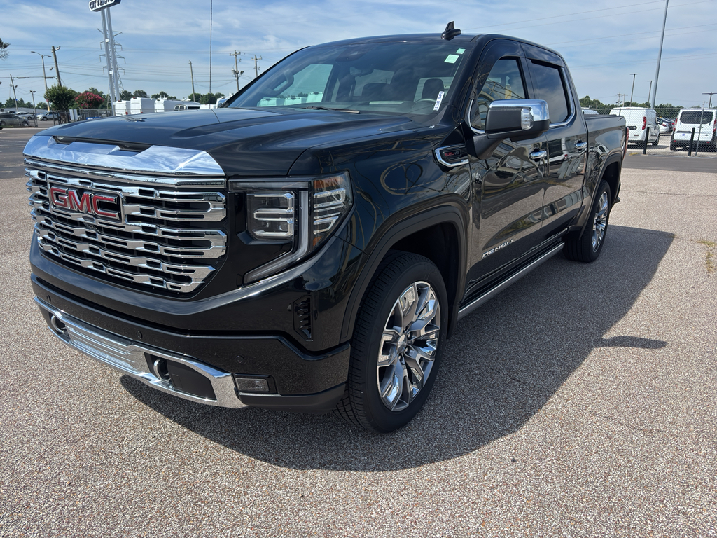 2025 GMC Sierra 4WD Crew Cab Short Box Denali's photo