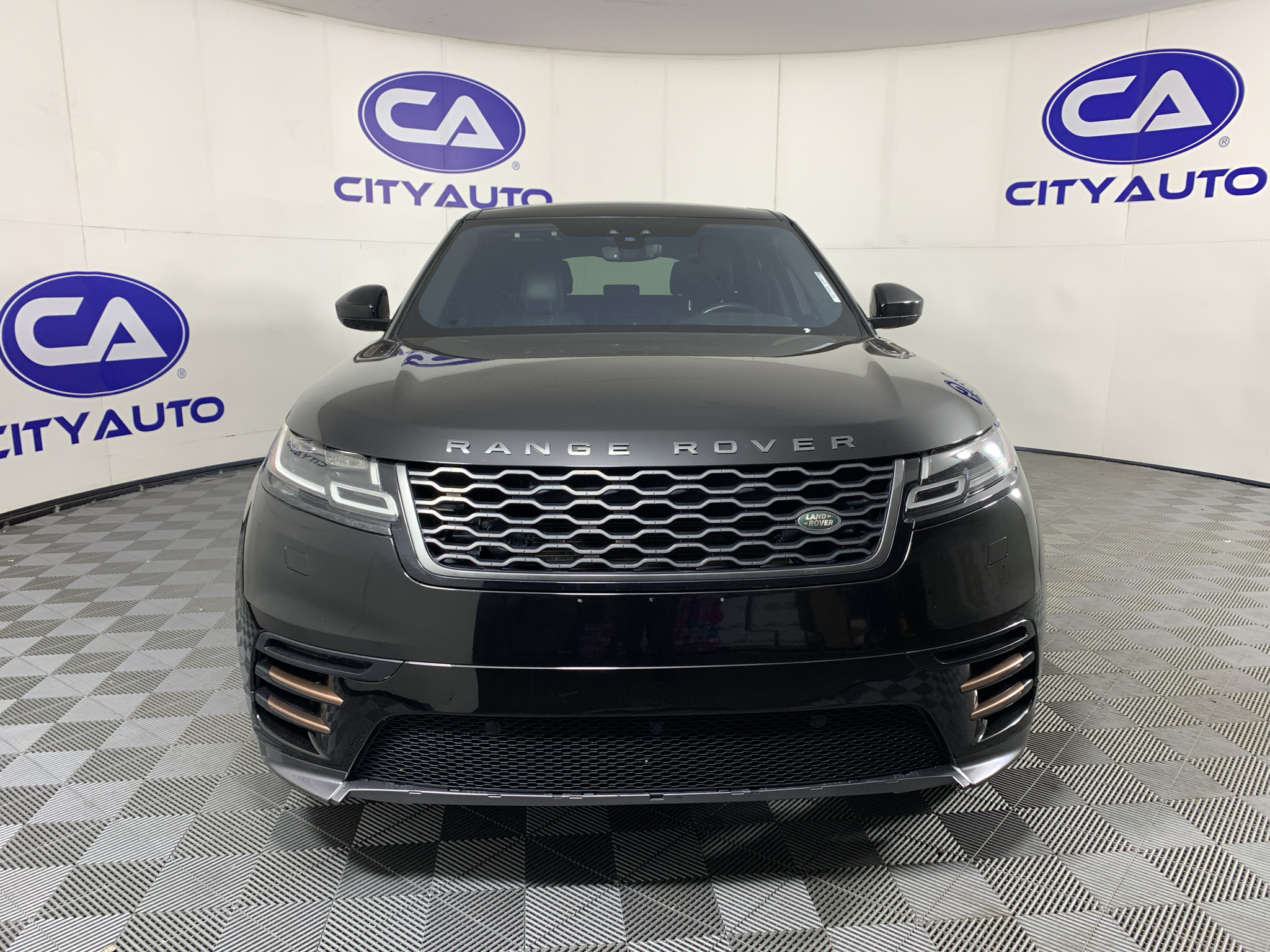 Used 2018 Land rover Range Rover Velar SUV