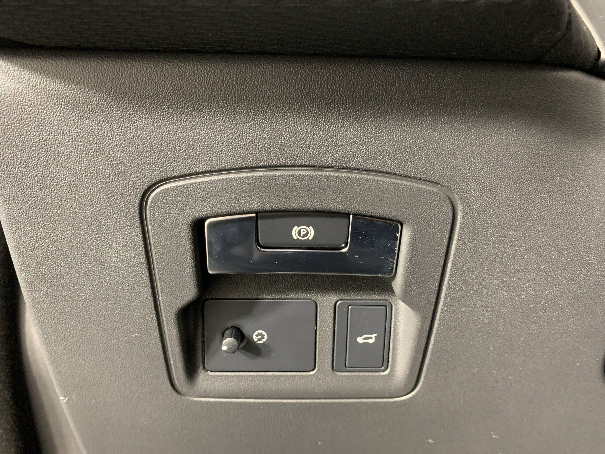 Used 2018 Land rover Range Rover Velar SUV