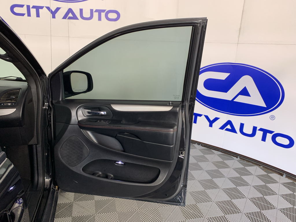 Used 2020 Dodge Grand Caravan Van