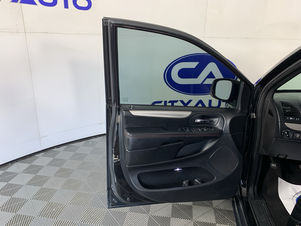 Used 2020 Dodge Grand Caravan Van