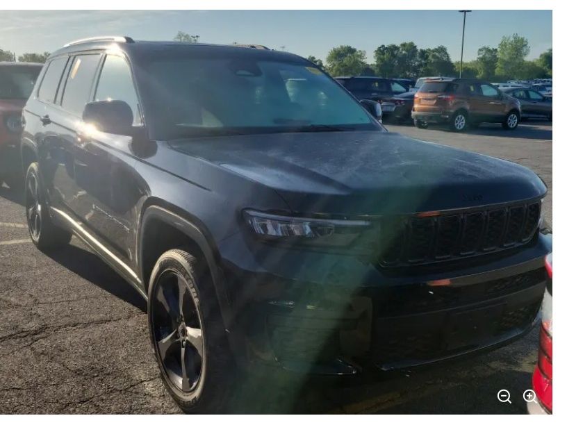 2023 Jeep Grand Cherokee L Altitude 4x4's photo